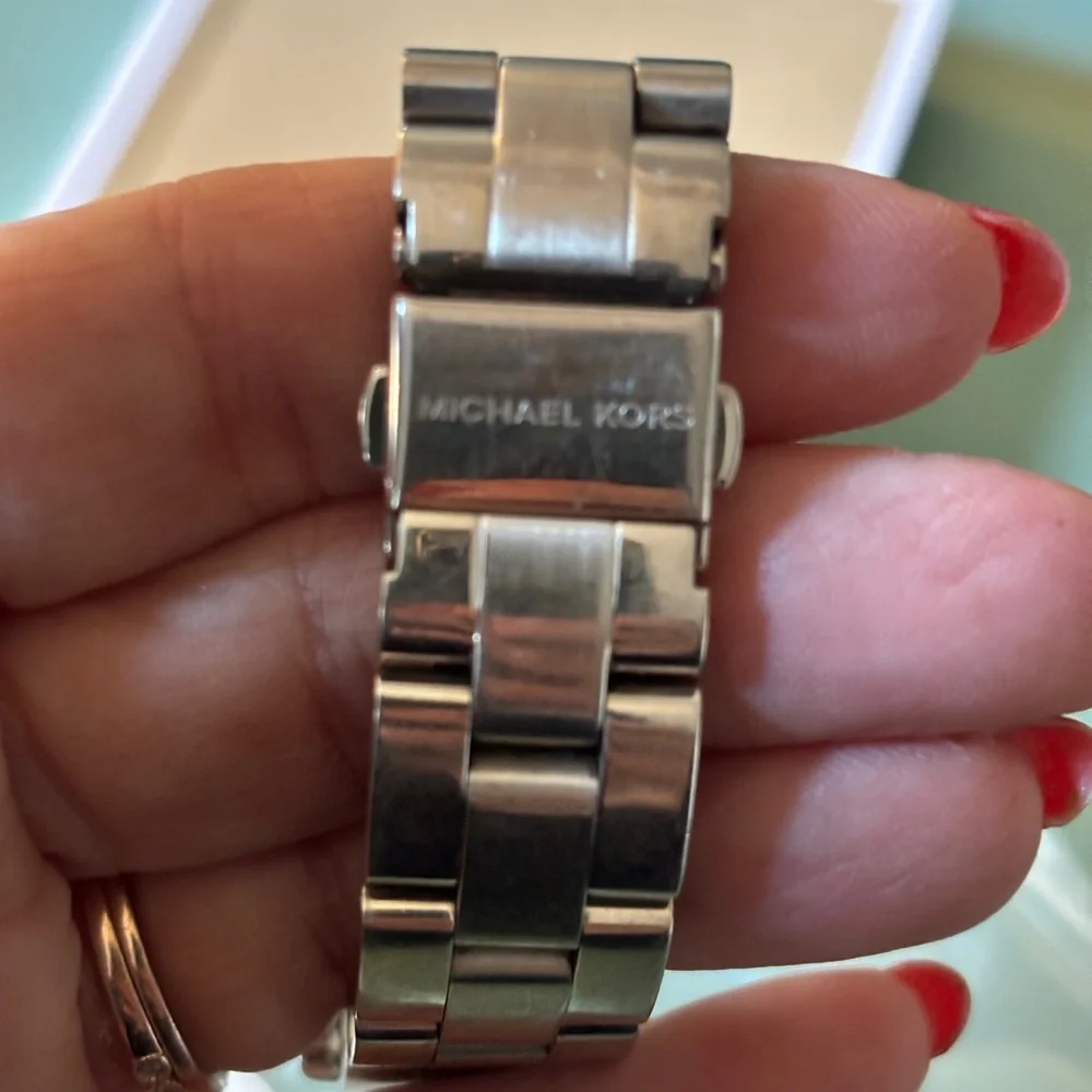 Michael Kors Madison Crystallized Watch - Picture 5 of 5